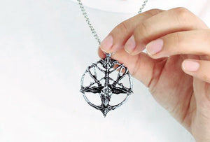 1x Inverted Pentagram Goat Head Pendant Necklace